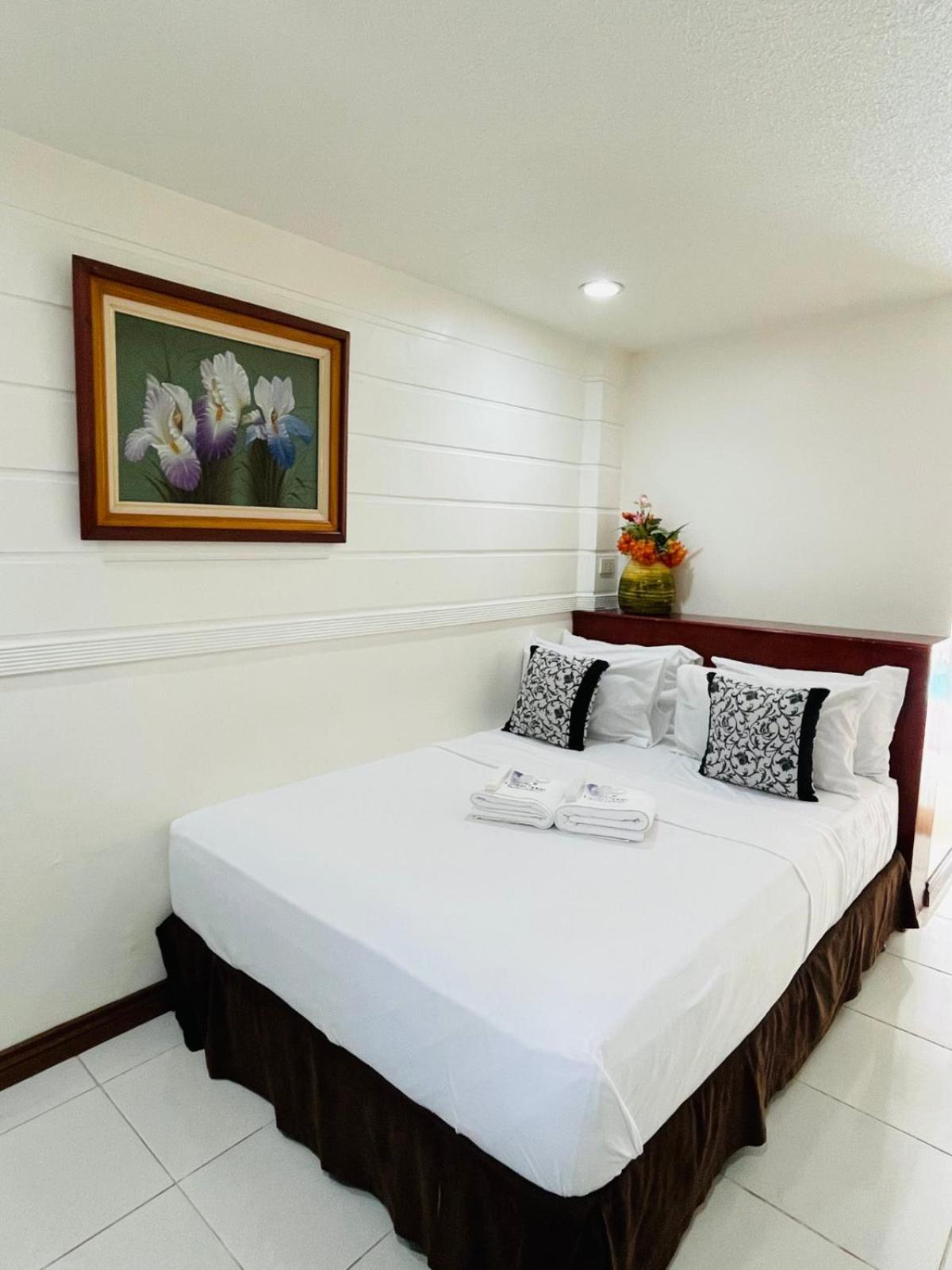 Loreland Farm Resort Antipolo Exterior foto