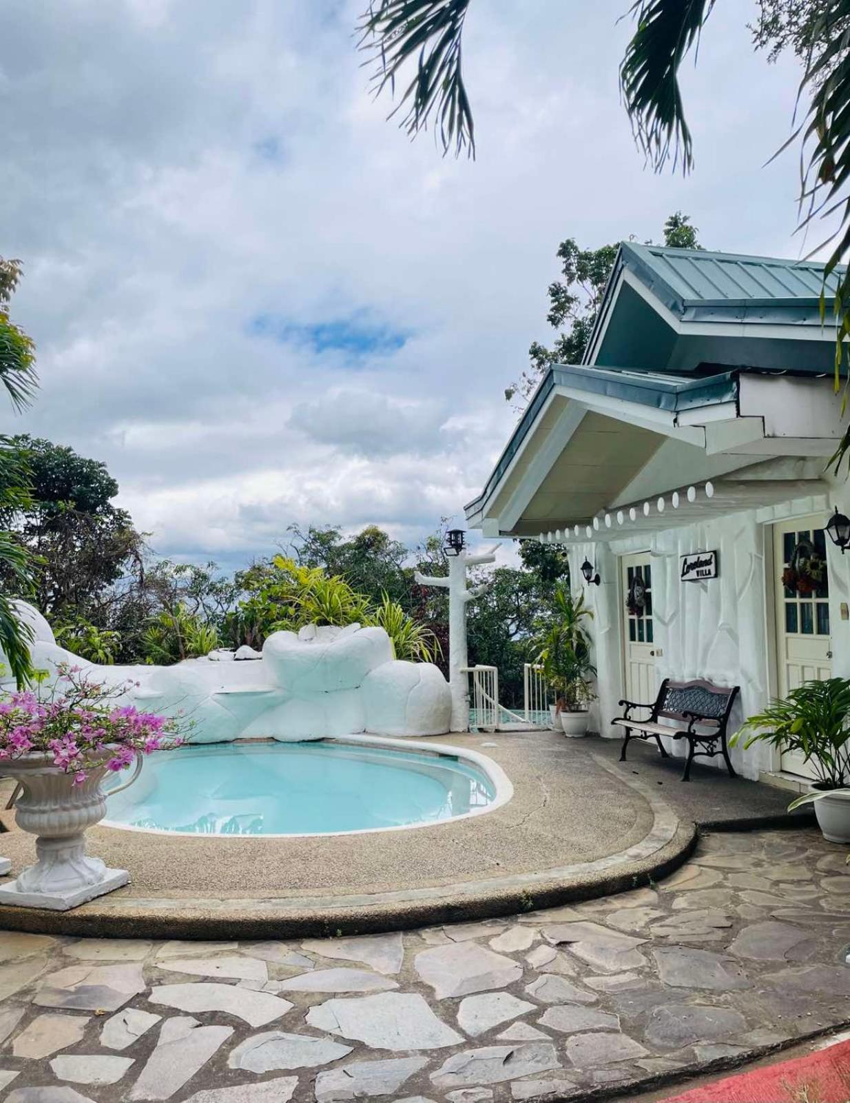 Loreland Farm Resort Antipolo Exterior foto